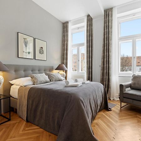 Sgrafit Apartments - Self Check-In Retz Luaran gambar