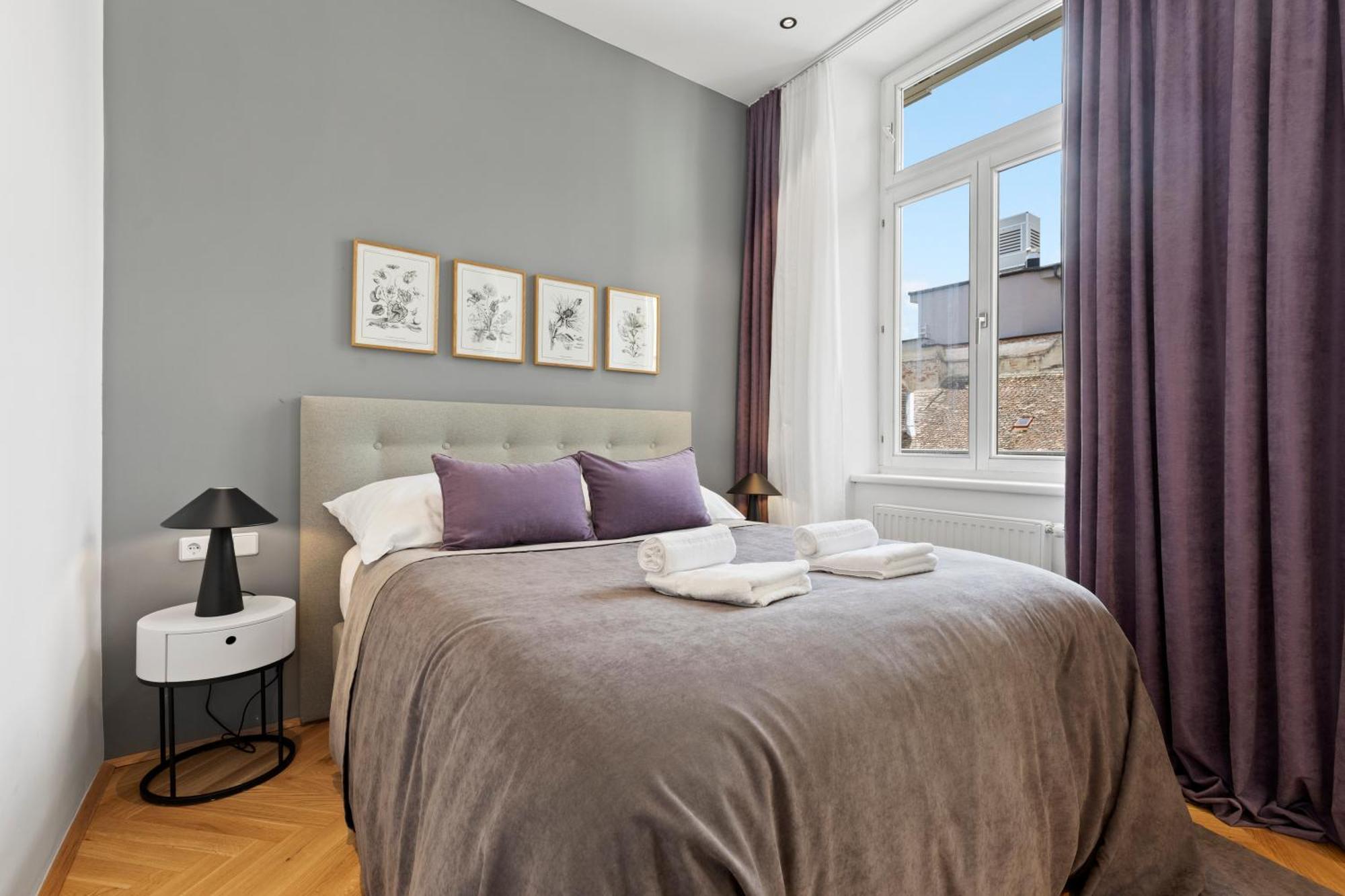 Sgrafit Apartments - Self Check-In Retz Luaran gambar