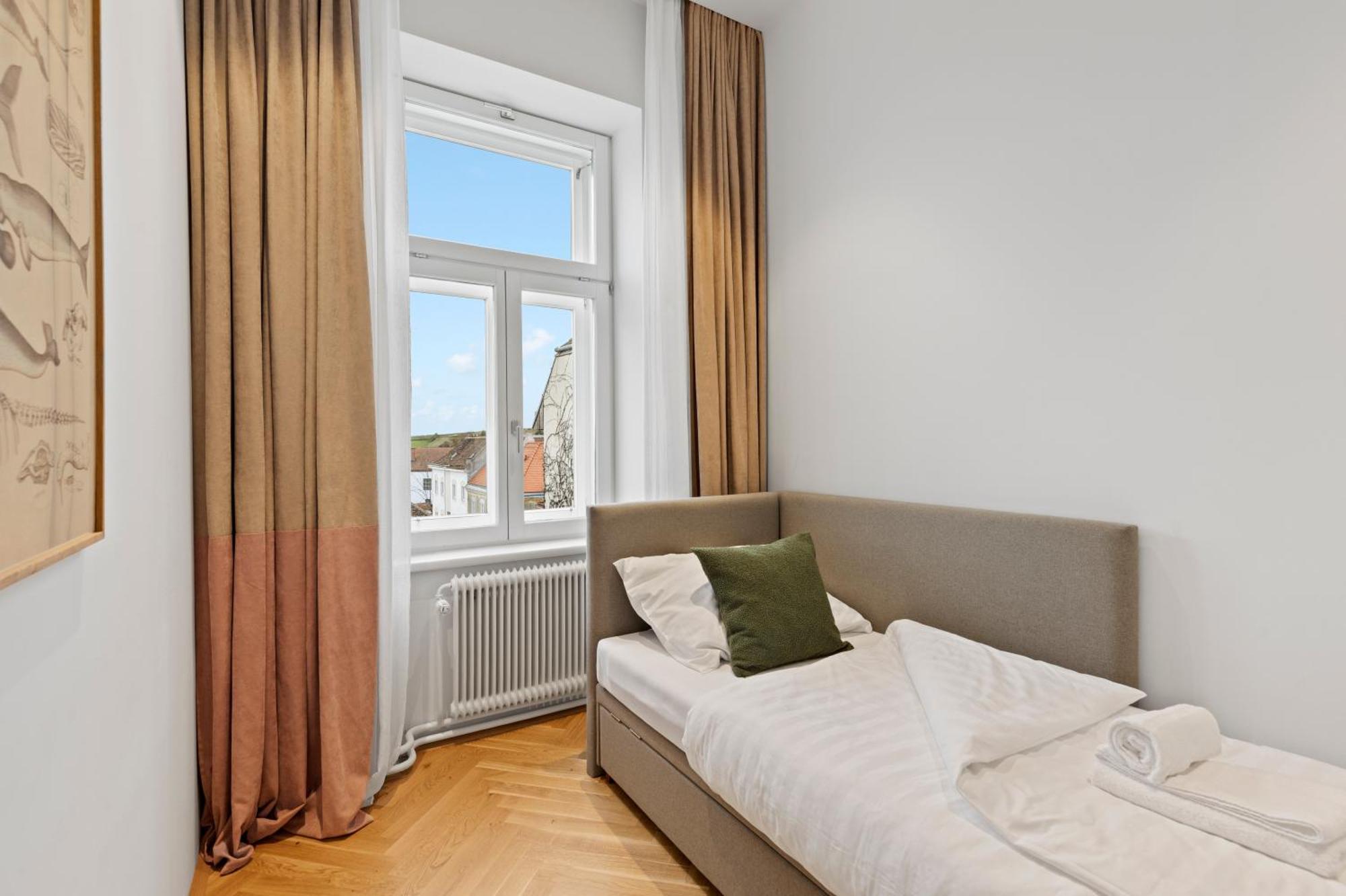 Sgrafit Apartments - Self Check-In Retz Luaran gambar