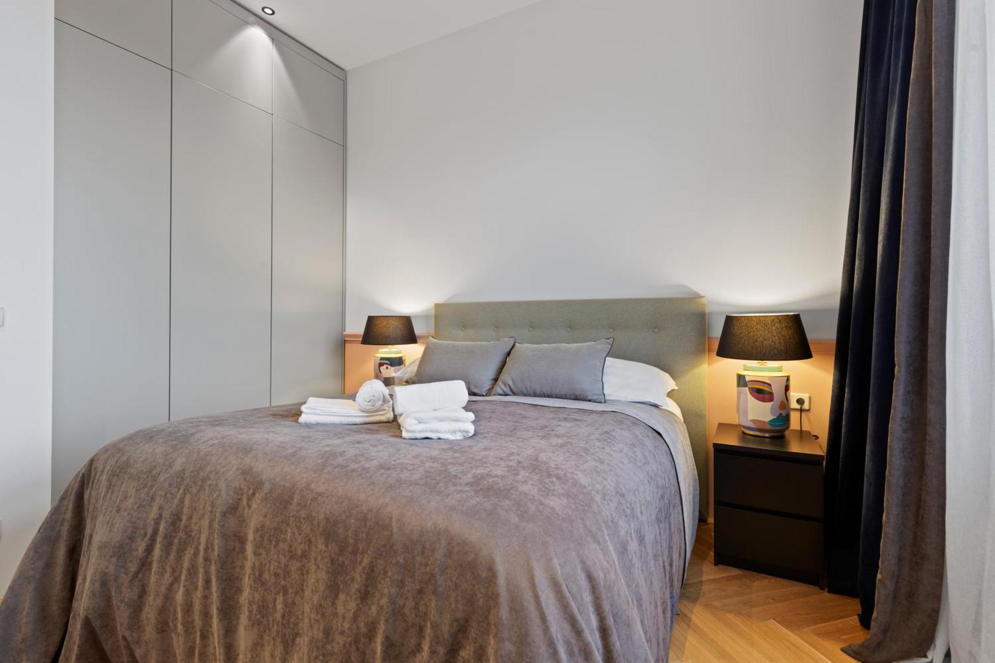 Sgrafit Apartments - Self Check-In Retz Luaran gambar